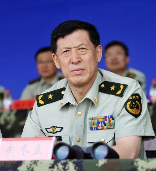 1956年11月生,北京市人,中共党员,中央党校研究生学历,武警少将警衔