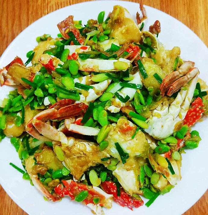  p data-id="gn8ybxip6y">花蟹炒毛豆是一道菜品,主料是毛蟹,毛豆等