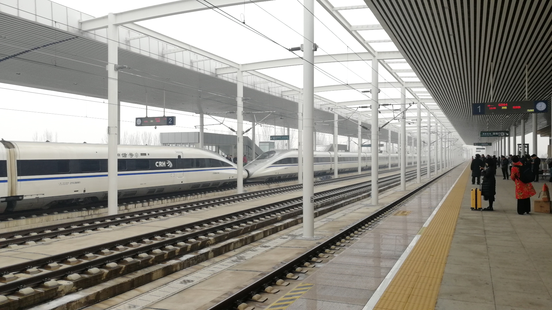 型电力动车组,全称"和谐号crh380a(l)型电力动车组",又名"crh2-380型"