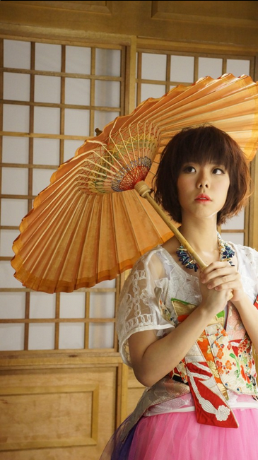 ">香港 /a>女歌手 a target="_blank" href="/item/雷琛瑜/6286307"