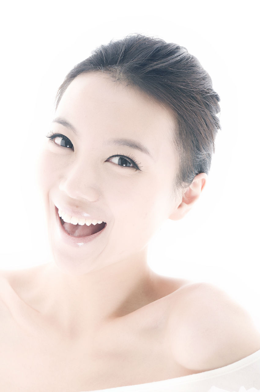 李琳,曾主持 a target="_blank" href="/item/河南电视台都市频道