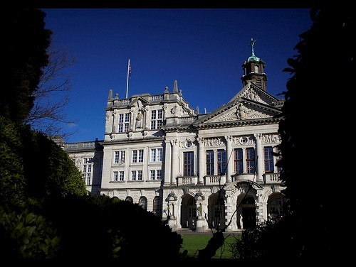  p data-id="ugcpnmawxvhm">卡迪夫大学(威尔士语:prifysgol caerdydd