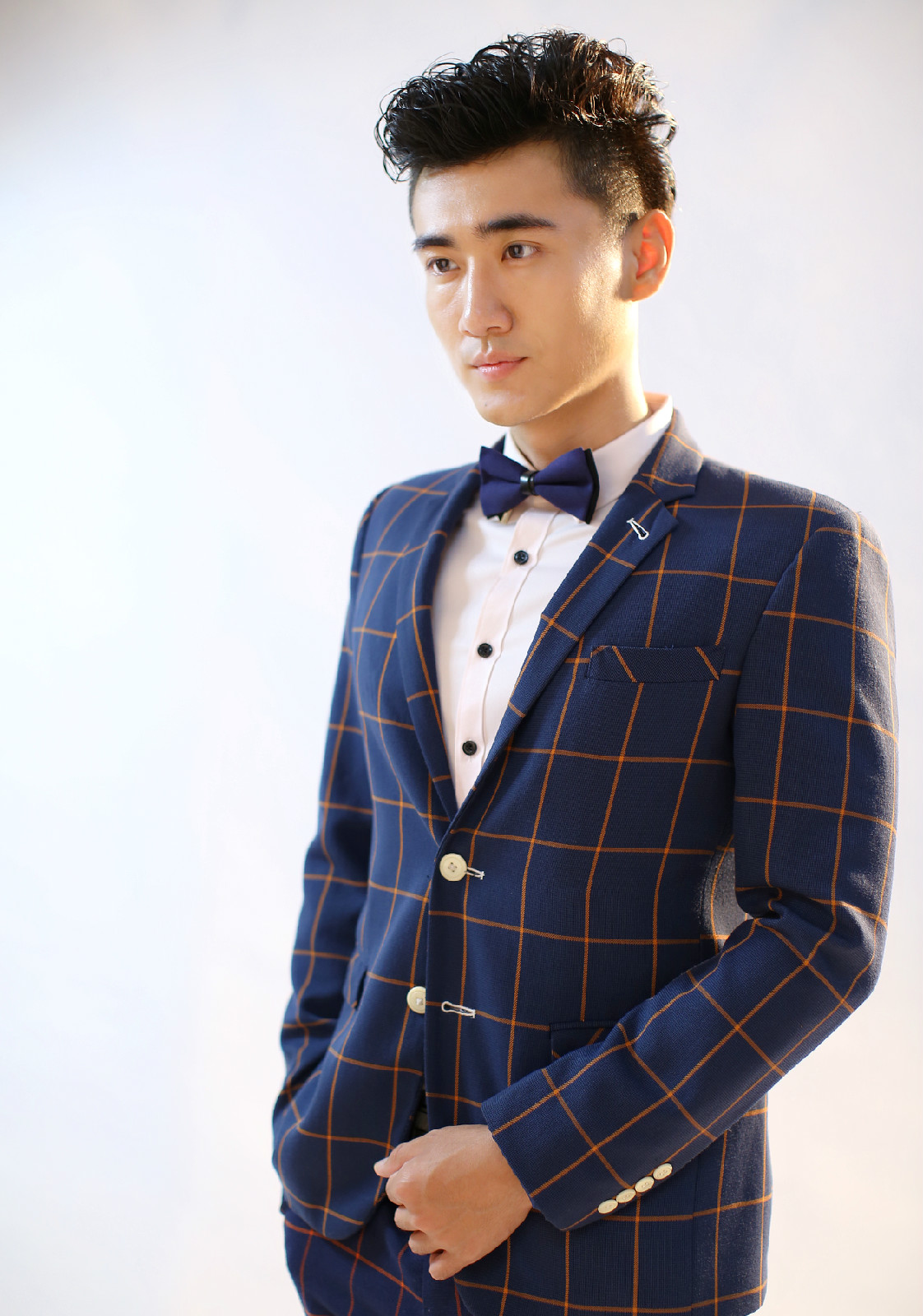  p>王博,出生于河北,影视演员,毕业于 a target="_blank" href="/item