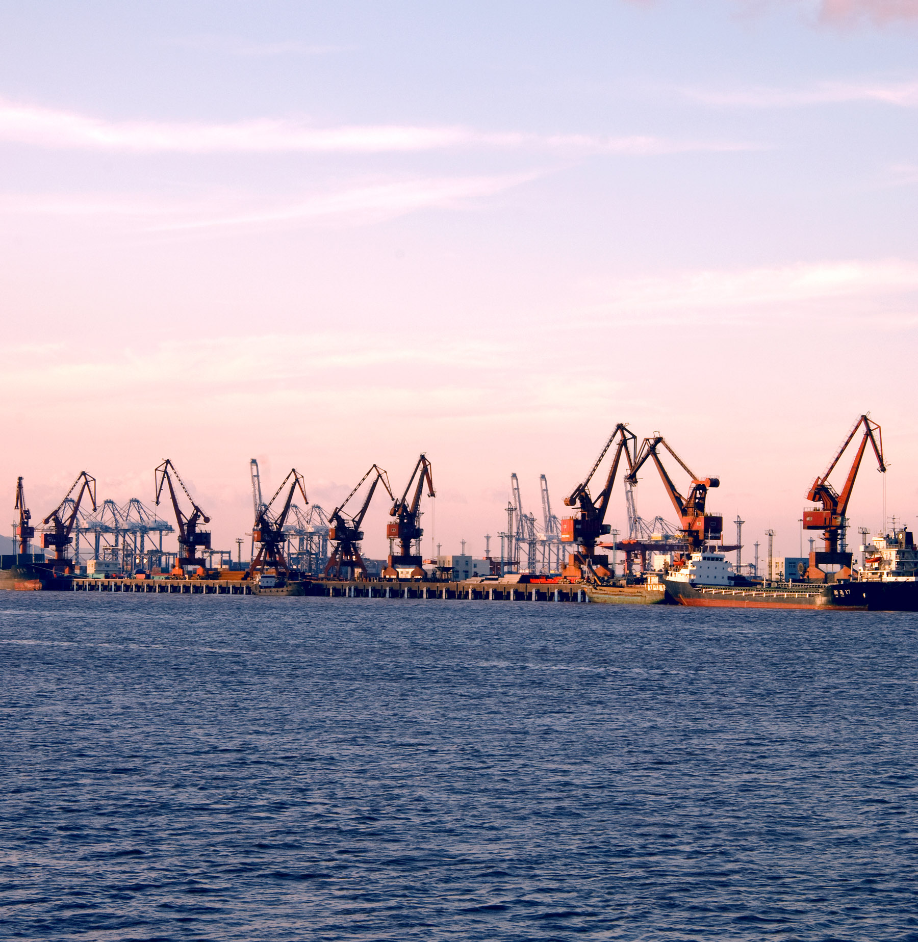  p data-id="go16s9p6zv">宁波大榭开发区于1993年3月经国务院批准