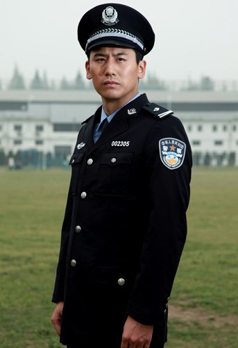  p>《鹰巢之预备警官》是由中国电视剧制作中心有限责任公司出品的