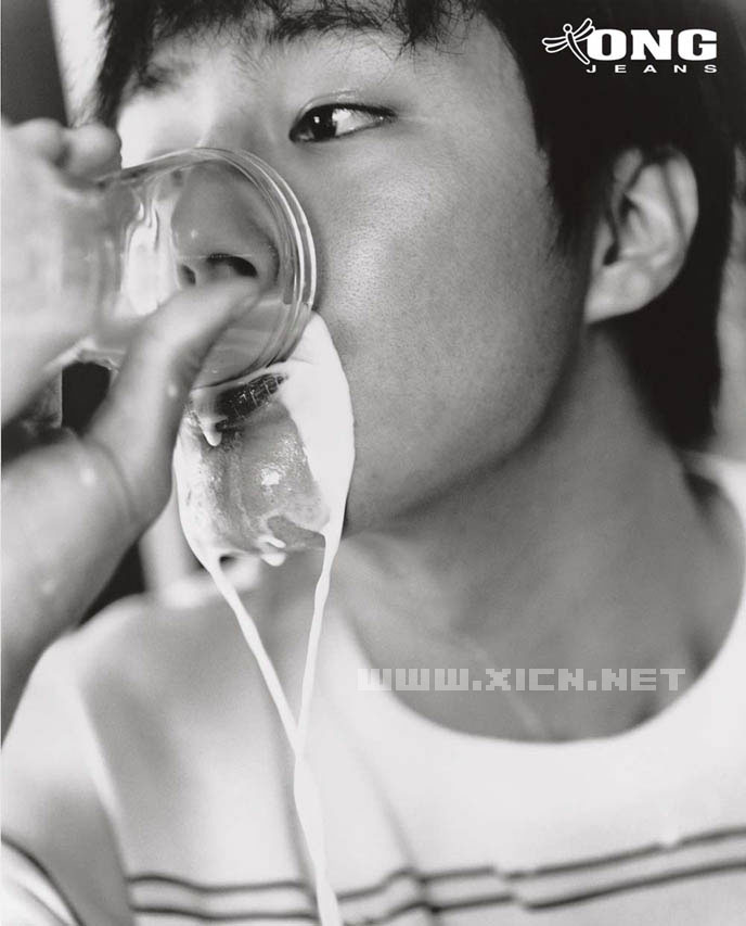  p>赵寅成(         ,zo in sung),1981年7月28日出生于韩国首尔市.