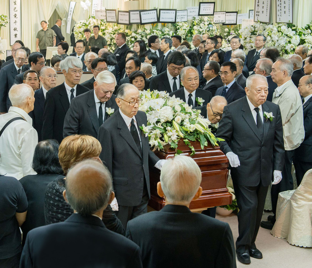利国伟