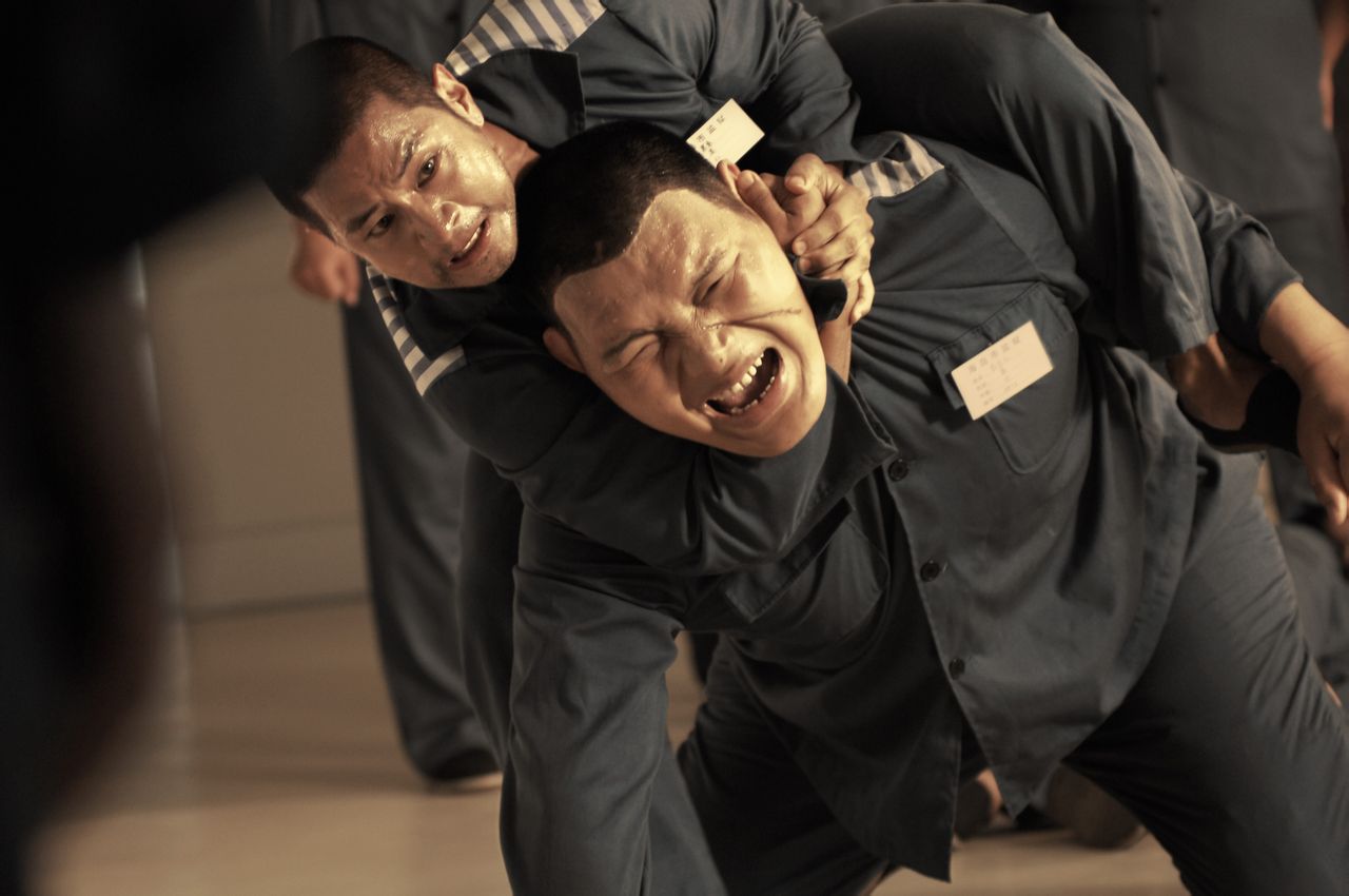  p>《硬汉2》是由导演 a href="#" data-lemmaid="4209078">丁晟 /a>