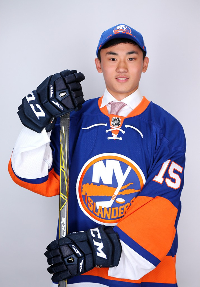 data-id="gnbsy1hmkv">宋安东,1997年1月31日出生于北京市,中国冰球