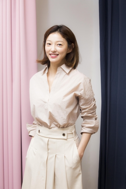  p data-id="gncn3n2iwy">李艾儿(      ,lee el),原名金智贤