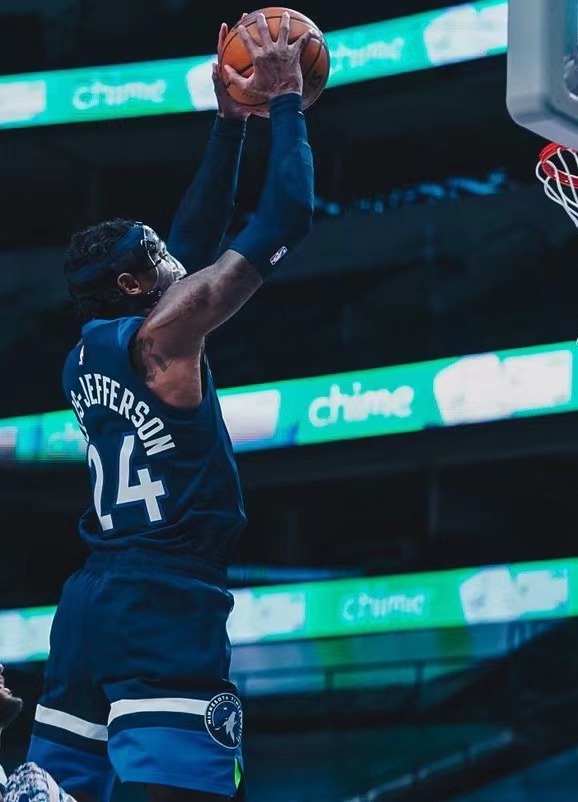 朗戴-霍利斯-杰弗森