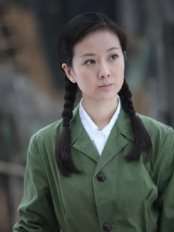 <p>《火烧云》中饰演阿香