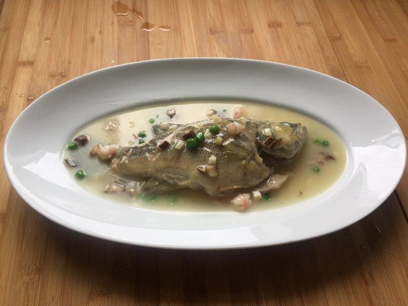 白汁鲈鱼