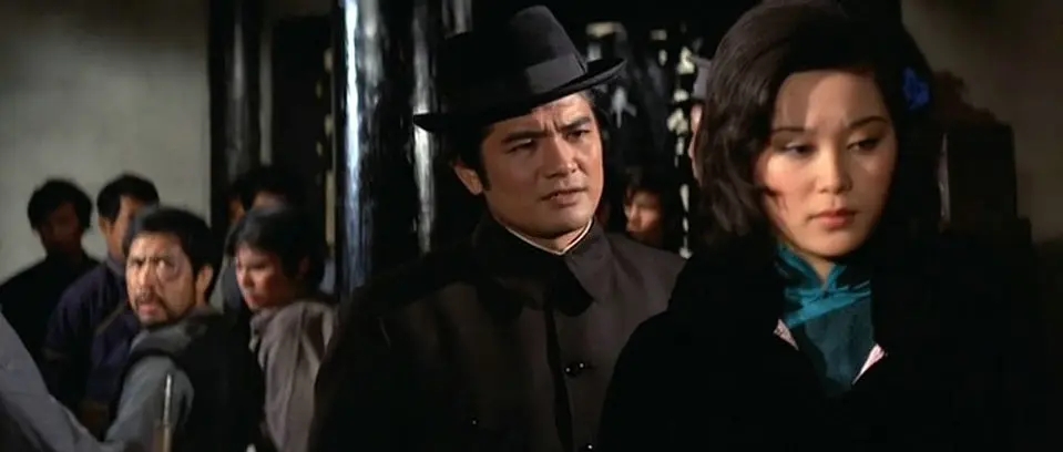  p data-id="gnb7m0vgfk">中国香港电影《逃亡》由 a target="_blank"