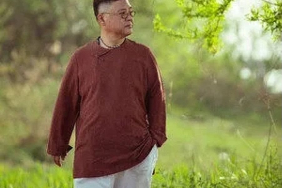是 a target="_blank" href="/item/金学峰/2025056" data-lemmaid="