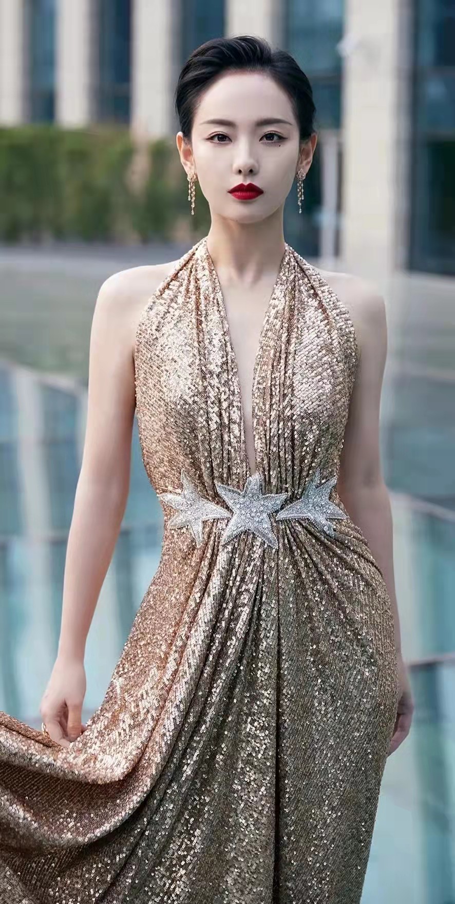 1987年6月22日出生于四川省成都市,中国内地影视女演员