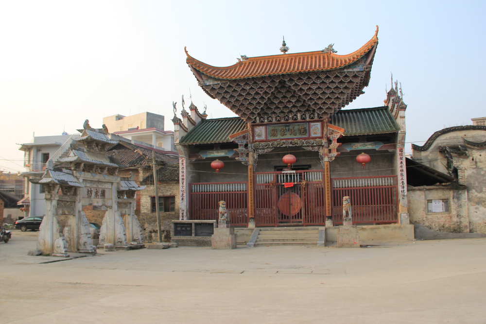 绣衣坊(含范氏家庙和中丞公祠)