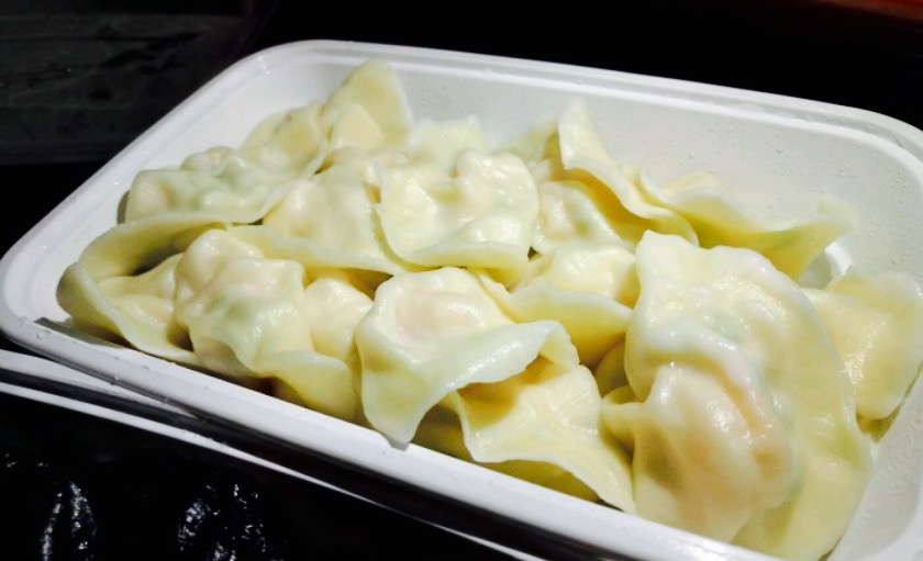  p>据相关资料记载,这道菊花饺子是清宫里到了立冬这个节气要吃的传统