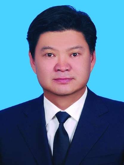  p>王建,现任乌鲁木齐市经开区(头屯河区)委常委