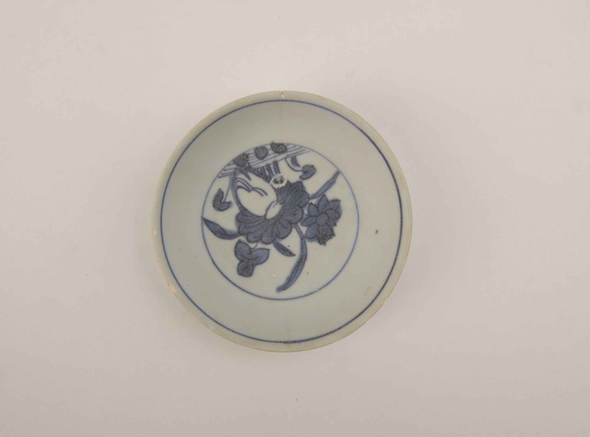 明代青花一路连科纹瓷碟