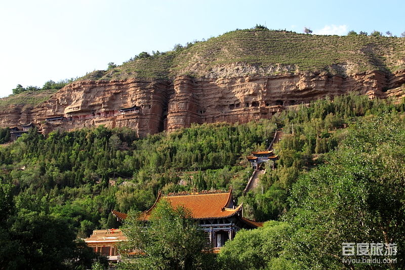 p data-id="gnzkxktnro">天然大佛位于西宁市以北的北山上,北山又名