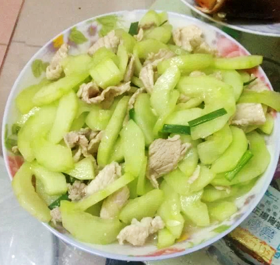 清淡肉片炒黄瓜
