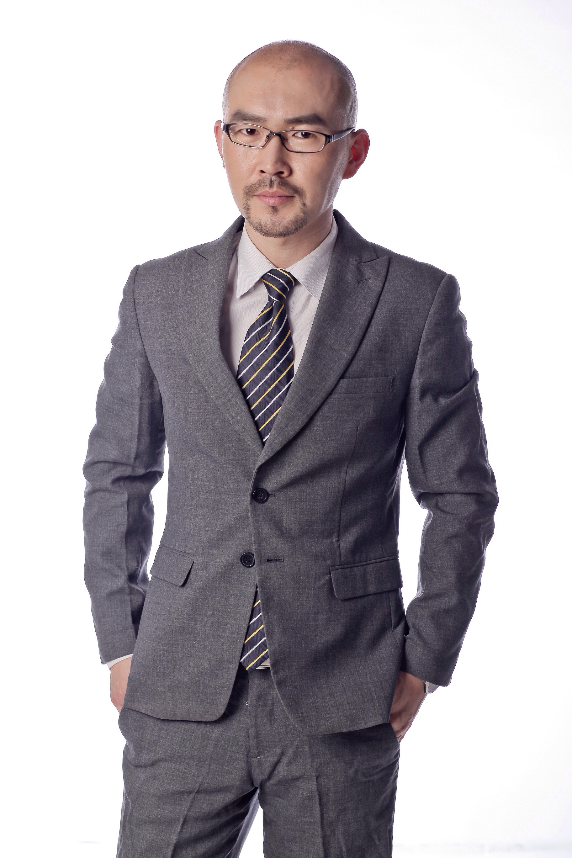  p data-id="gnvhmv1v4r">庞统,别名:(庞勇),中国内地男演员,导演.