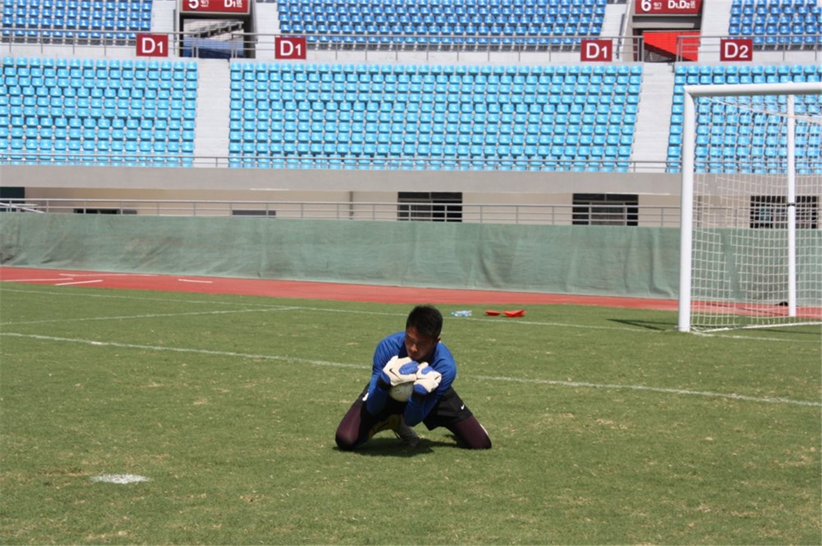  p data-id="gnx0lzbkwk">李新宇,又名李铮,1996年8月21日出生于 a