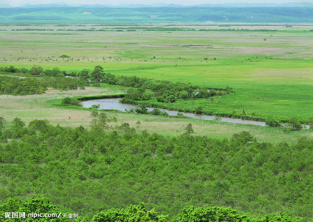  p>堆积平原是由于地壳长期大面积下沉或不同规模的盆状凹陷,不断为
