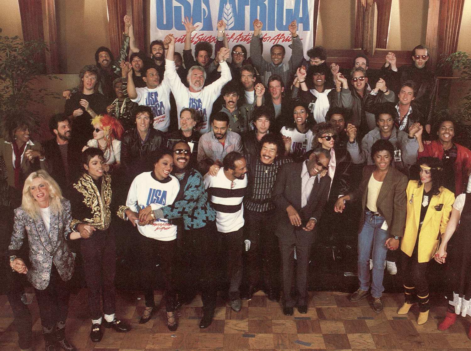  p>《天下一家》( i>《we are the world》 /i>)是 a href="#" data