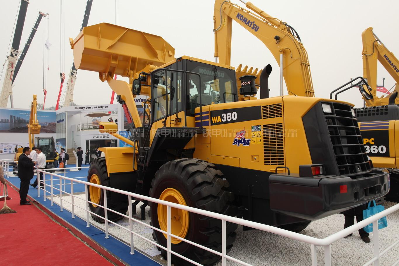 小松380装载机