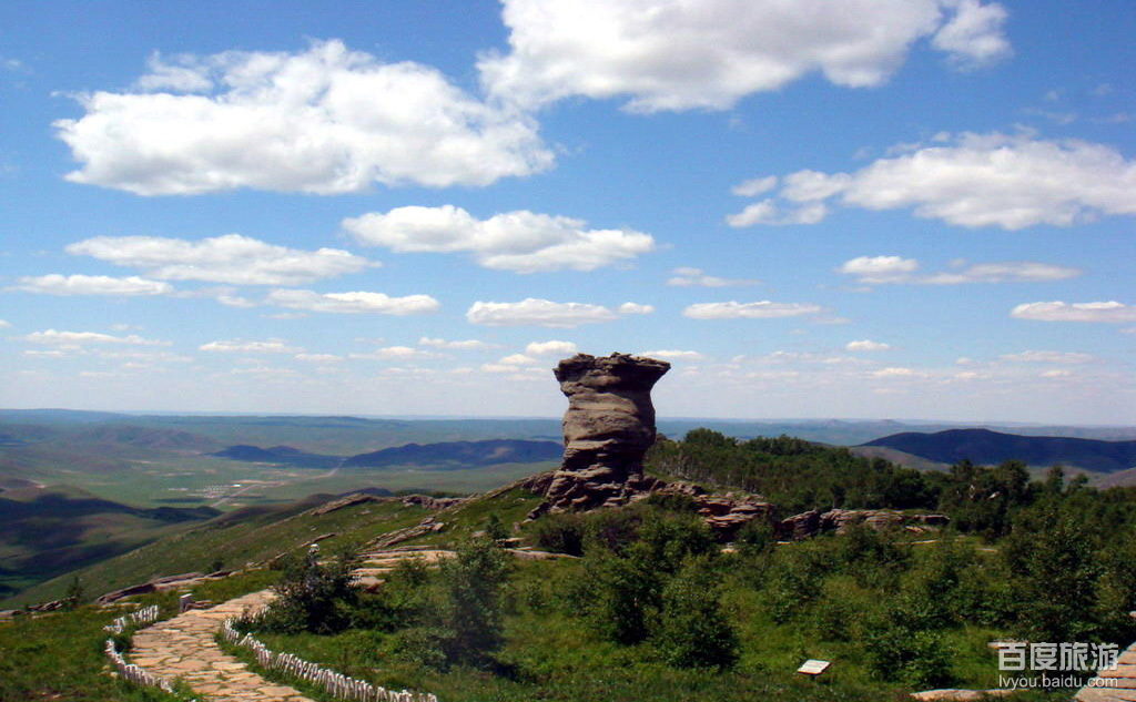 内蒙古自治区赤峰市阿斯哈图石阵旅游区