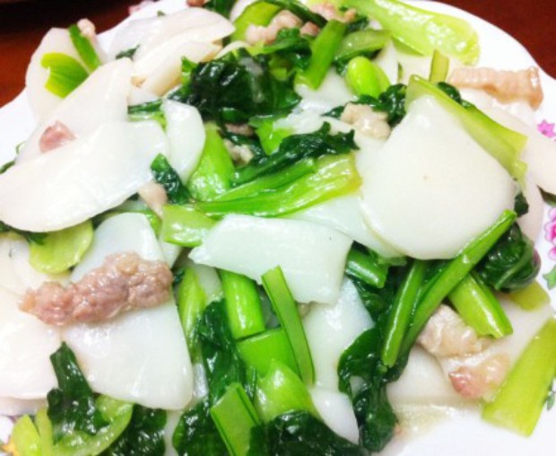 青菜肉丝炒年糕