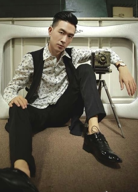  p>china丶猴三棍,别名猴三棍,河南洛阳人,虎牙王者荣耀主播. /p>