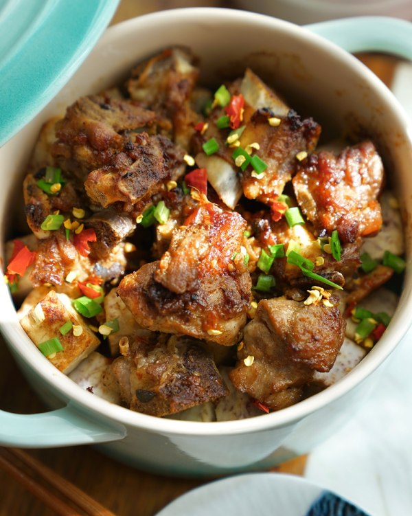 荔浦芋头烧排骨