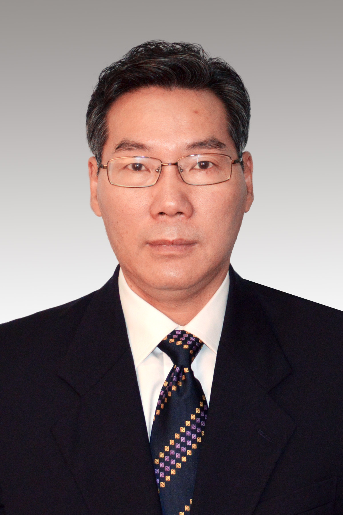  p data-id="gnb592whx1">曹国华,男,汉族,湖南沅江人,1965年4月出生