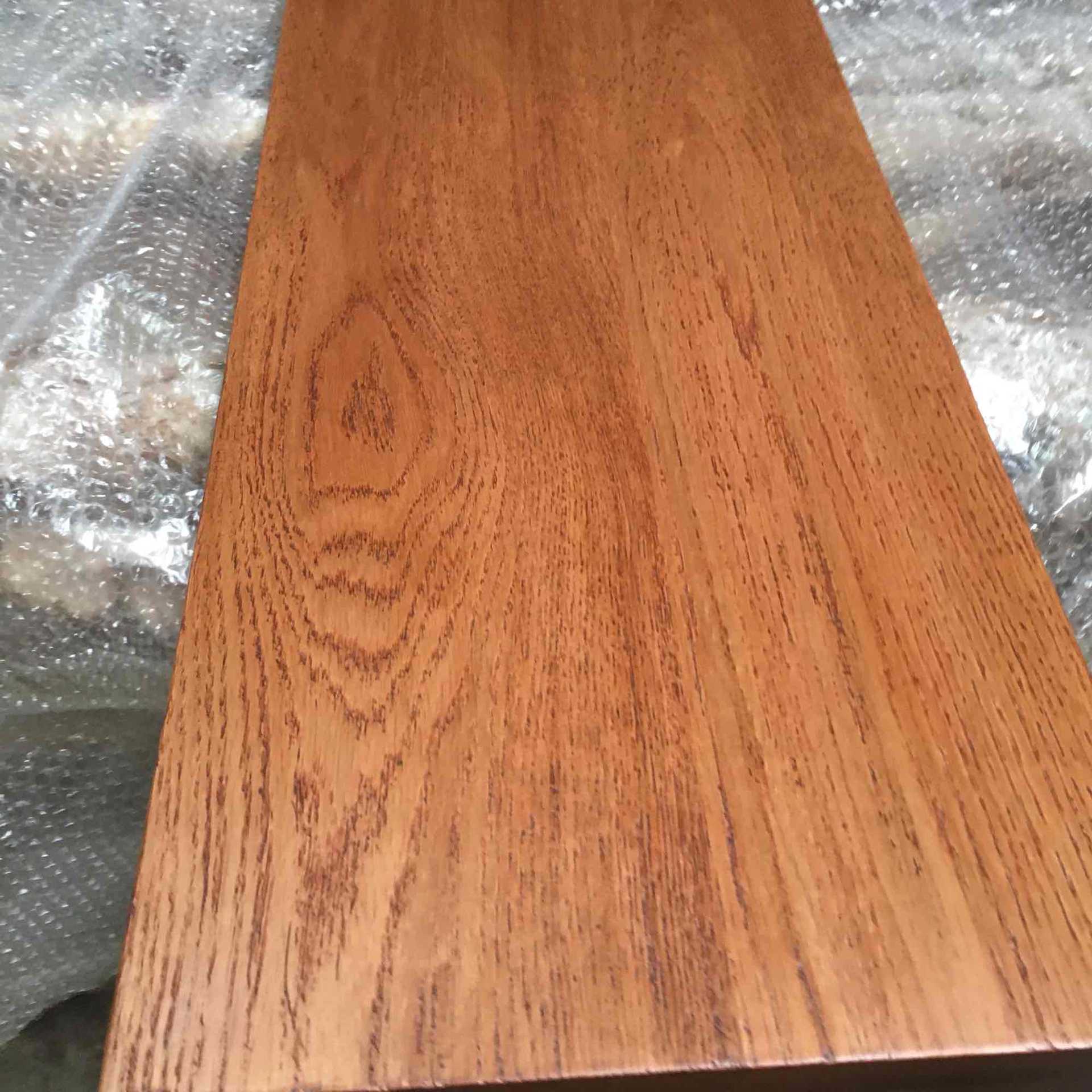 ">红橡木源于 a target="_blank" href="/item/美国红橡树/9215727"