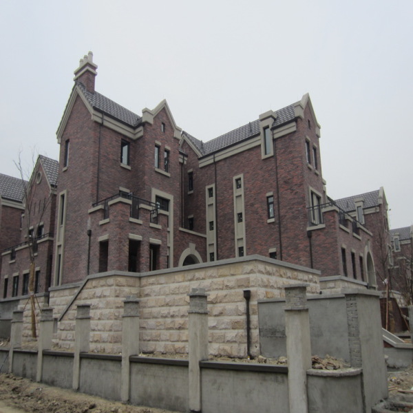 升华红墅湾是湖州升华房地产开发有限公司