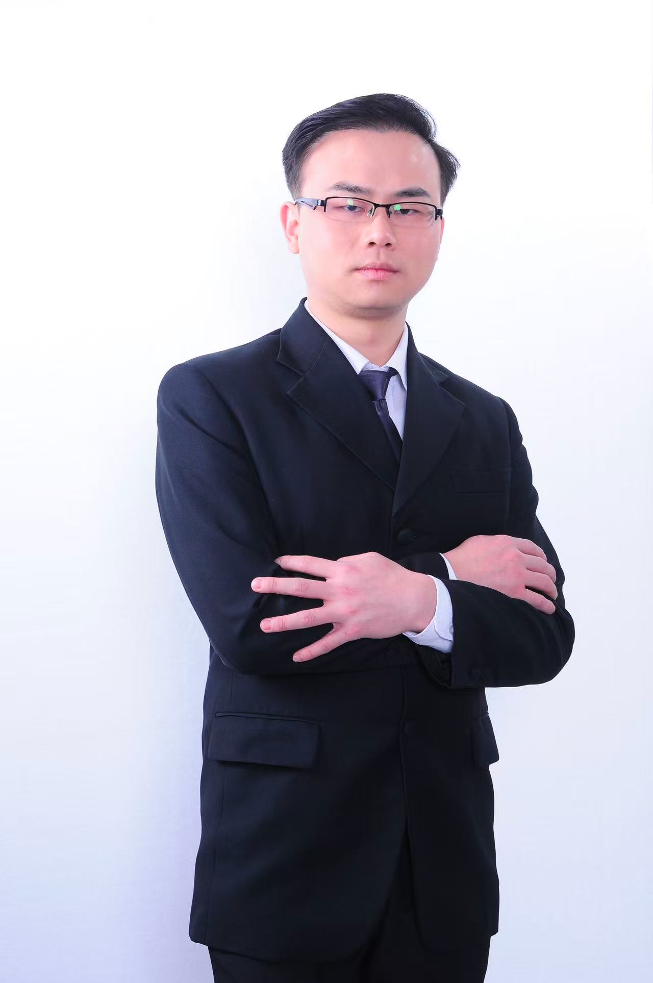 陈巍