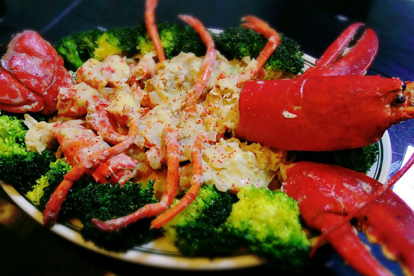 id="4289635">西兰大龙虾 /a>是一道色香味俱全的地方名肴,属于粤菜系