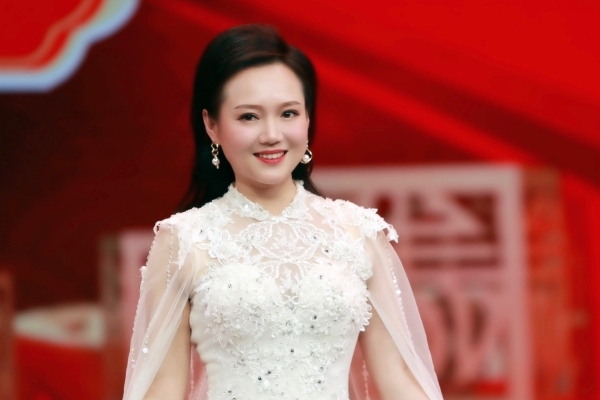 ctrid="tfda4f9tm2ia">李爽霞,湘南学院教授,女