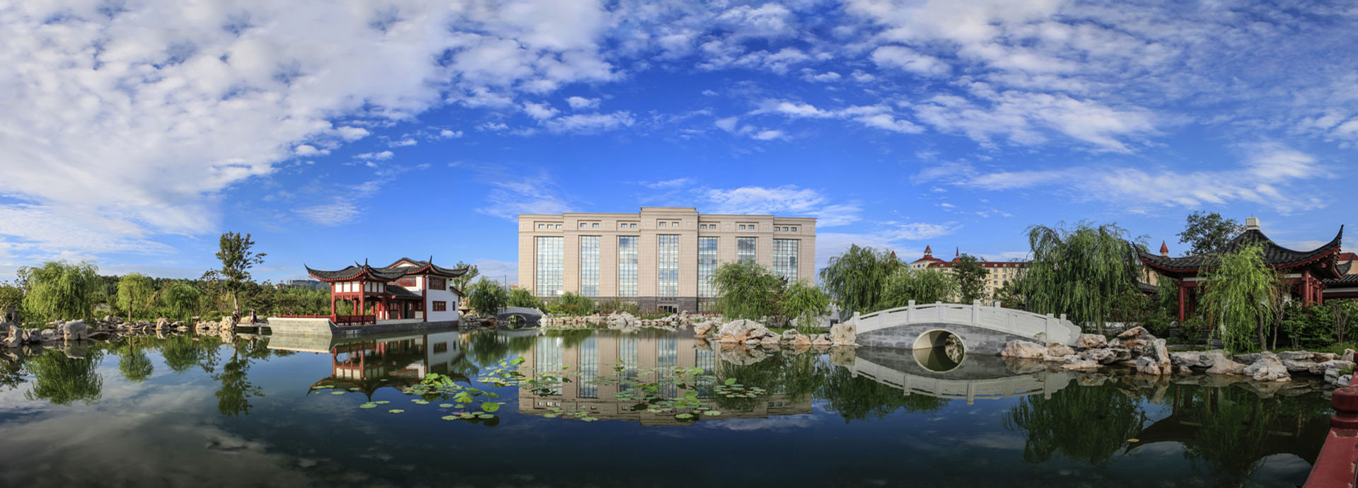 郑大西亚斯国际学院