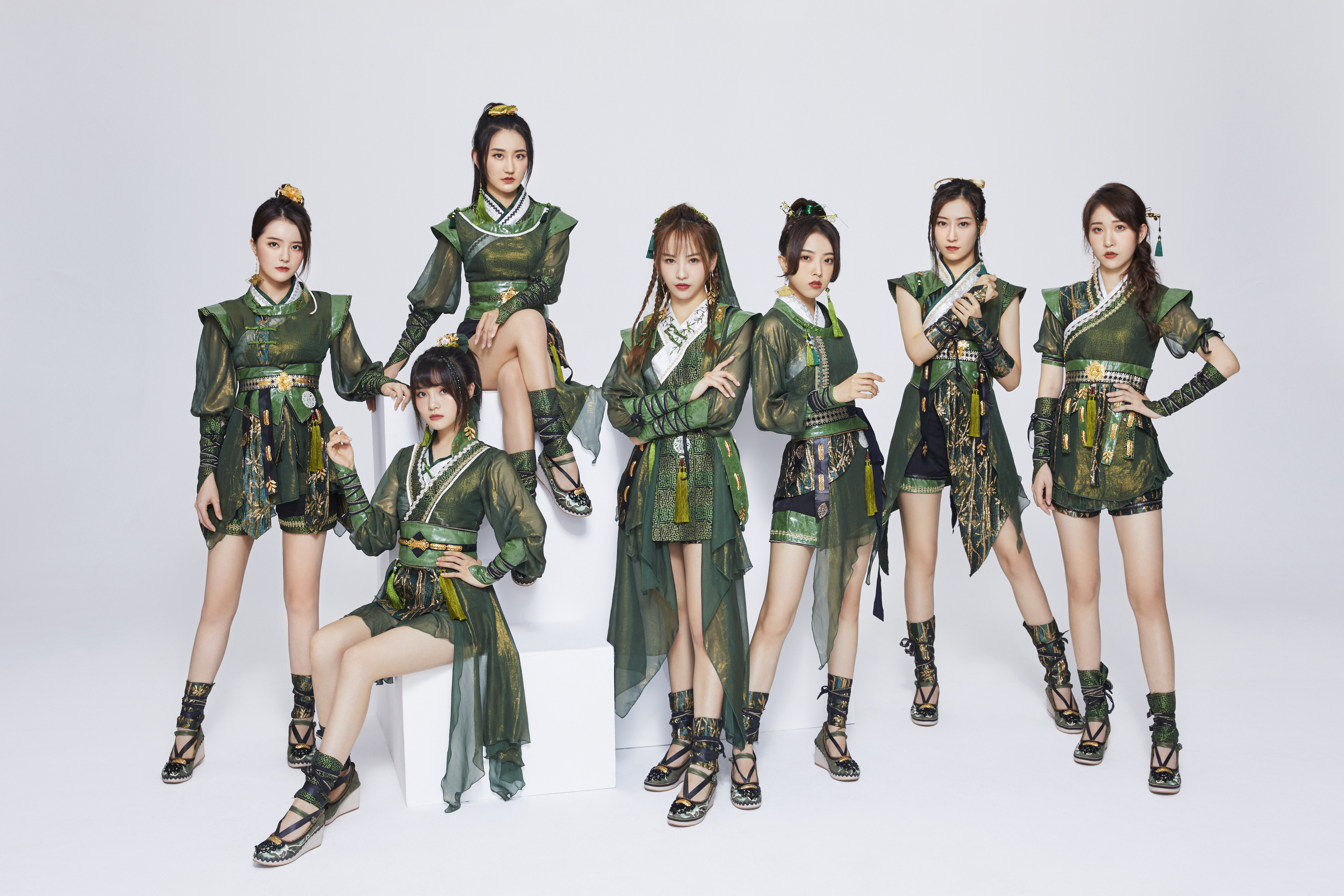 g是由齐鼓文化基于互联网全民造星平台新模式,推出的"亚洲首个电子