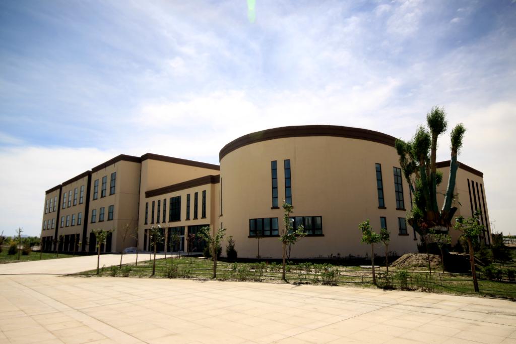 新疆科技学院