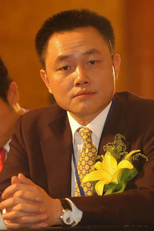 黄光裕（国美电器和家电零售业连锁模式创始人）_百度百科