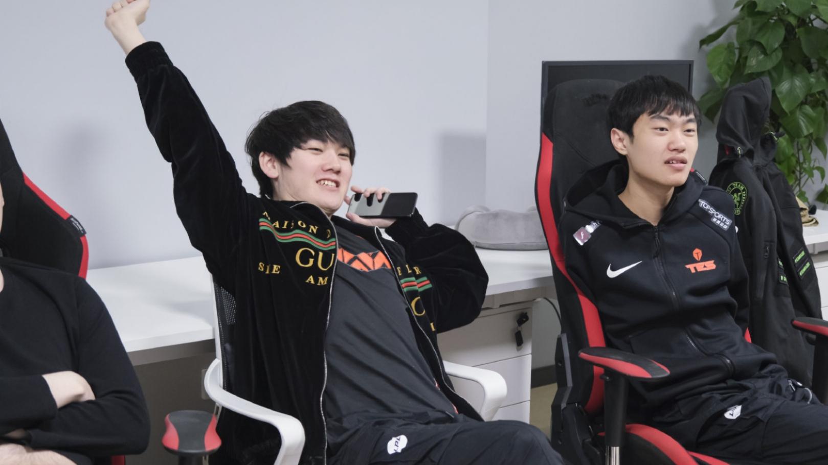  p>喻文波(比赛id:jackeylove),2000年11月18日出生于 a target="