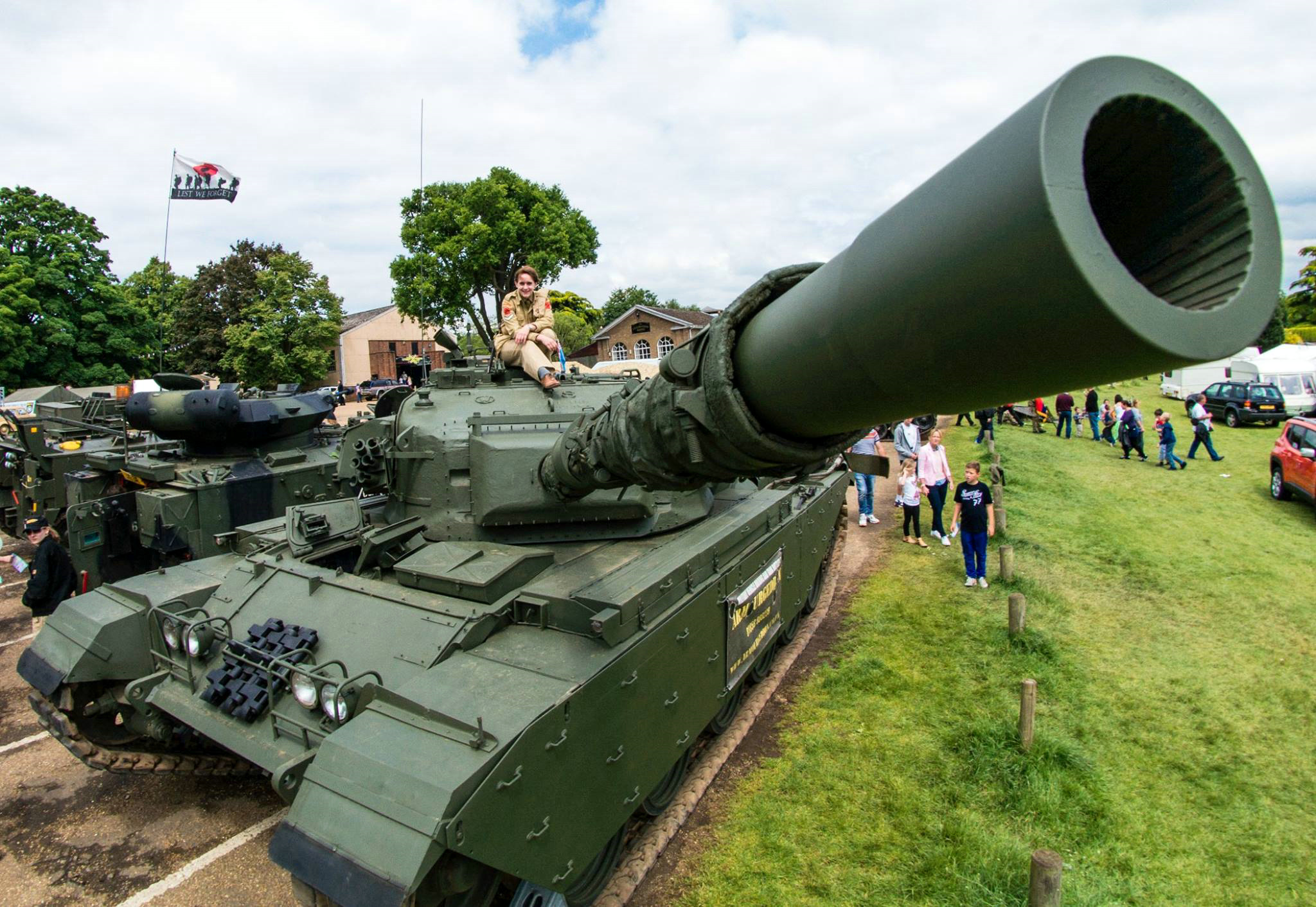  p>逊邱伦主战坦克(英文:centurion main battele tank,又译为:百夫长