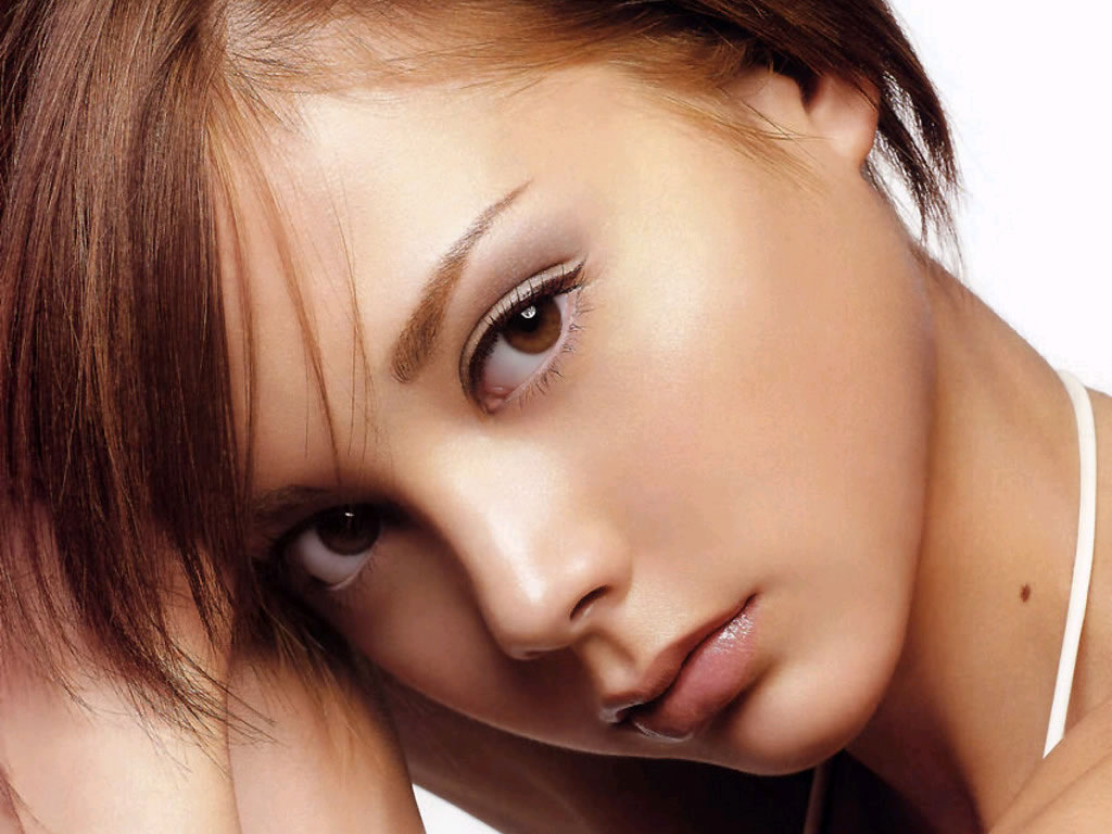  p>土屋安娜(anna tsuchiya,土屋 アンナ),1984年3月11日出生于日本