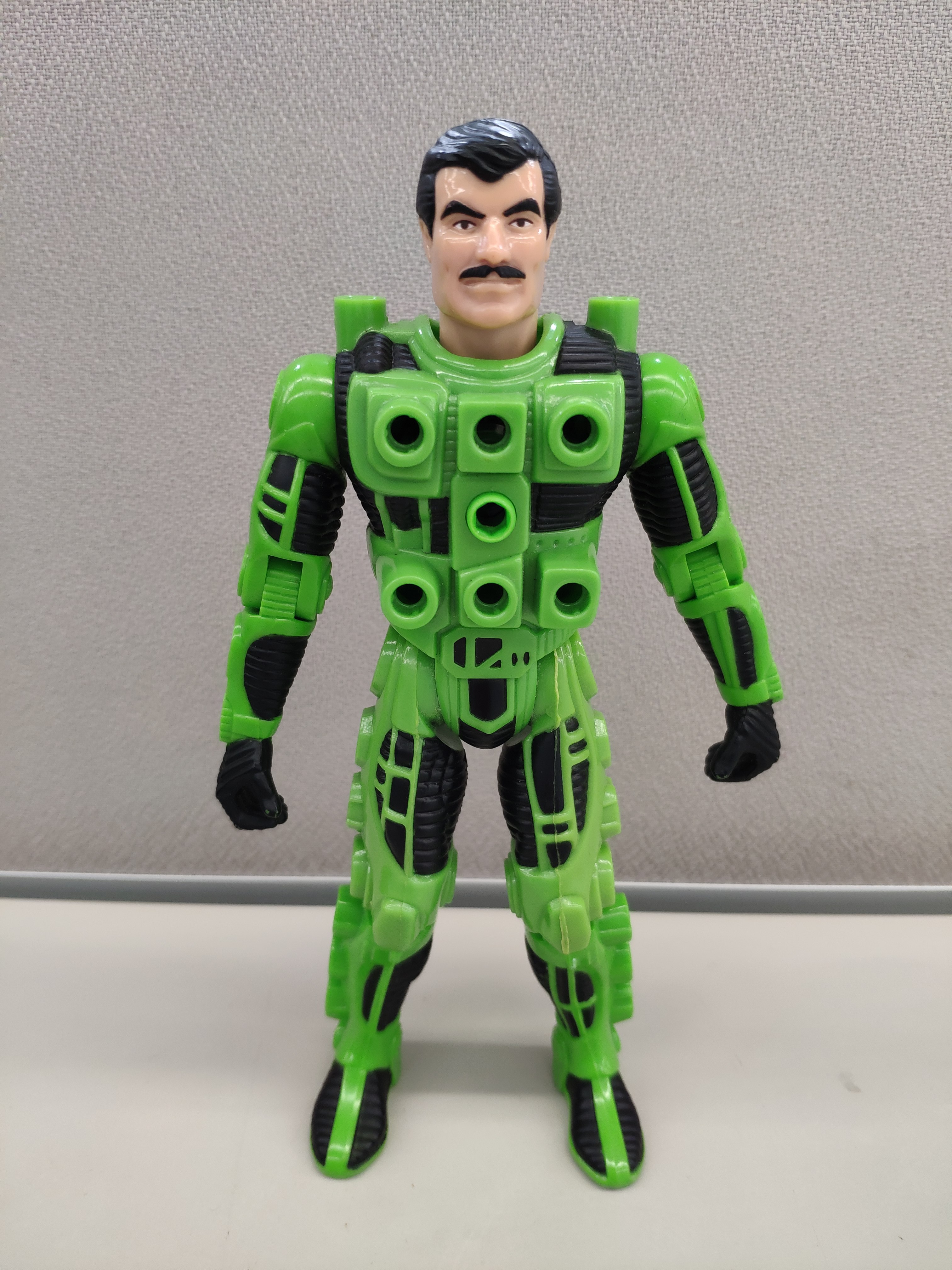  p>正义战士海战指挥官麦克斯·雷(max ray), 人物来源于20世纪经典