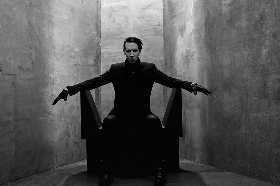  p>玛丽莲·曼森(marilyn manson),1969年1月5日出生于美国 a target=